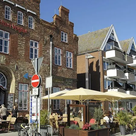 Gemuetliche-Ferienwohnung-Mit-Zentraler-Lage-Terrasse-Und-Strandkorb 公寓